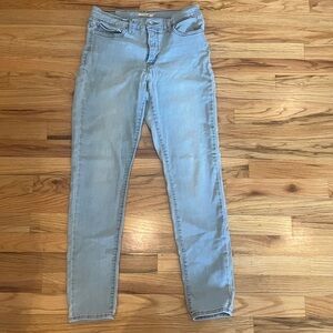 Levi’s 311 shaping skinny size 31